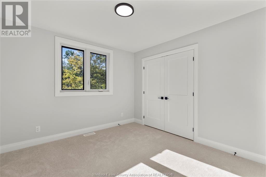 257 Charles Property Photo 30