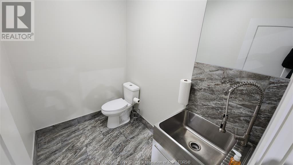 320 Croft Unit# 3 Property Photo 6