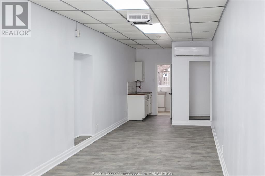 232 Erie Street West Property Photo 2