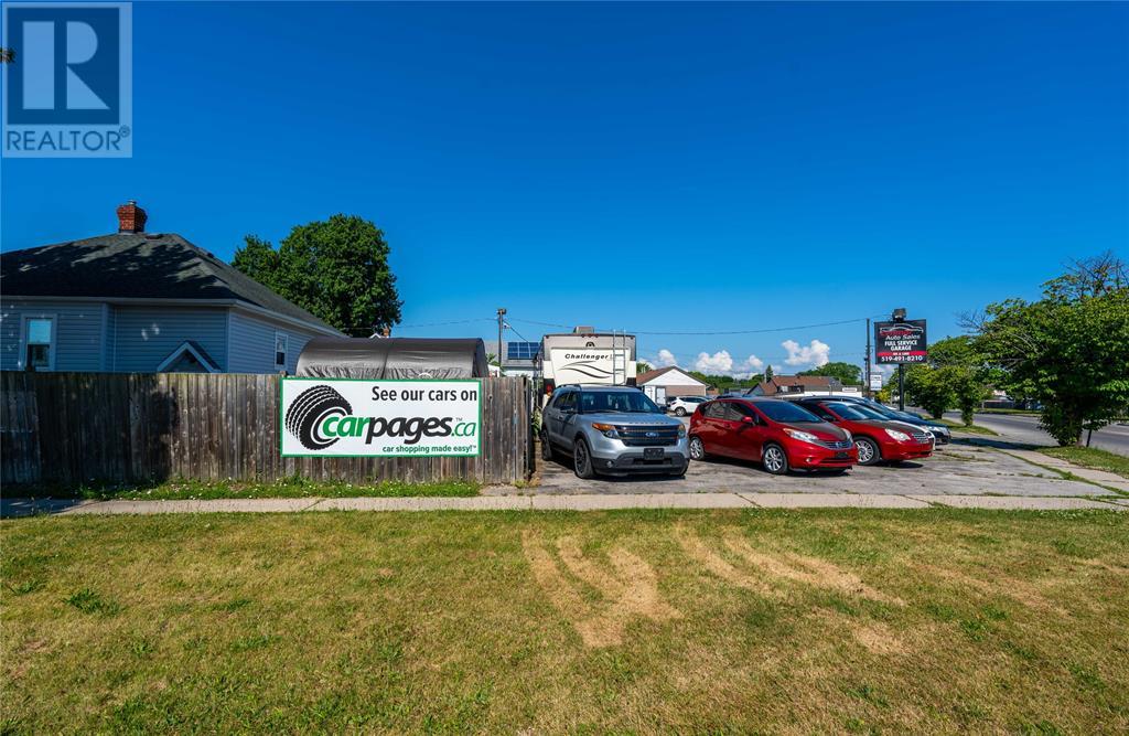 735 Ontario Street Property Photo 2
