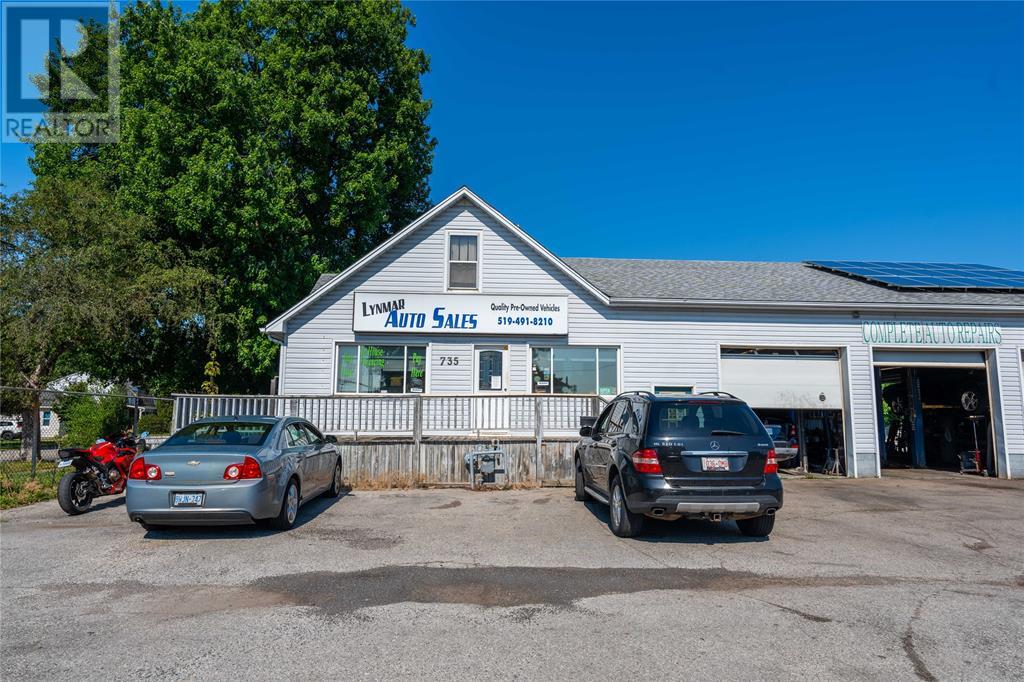 735 Ontario Street Property Photo 3