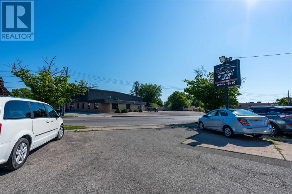 735 Ontario Street Property Photo 4