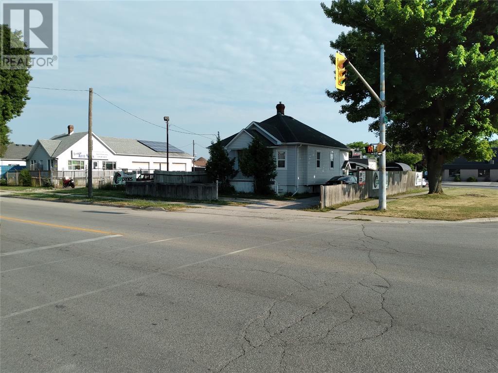735 Ontario Street Property Photo 9