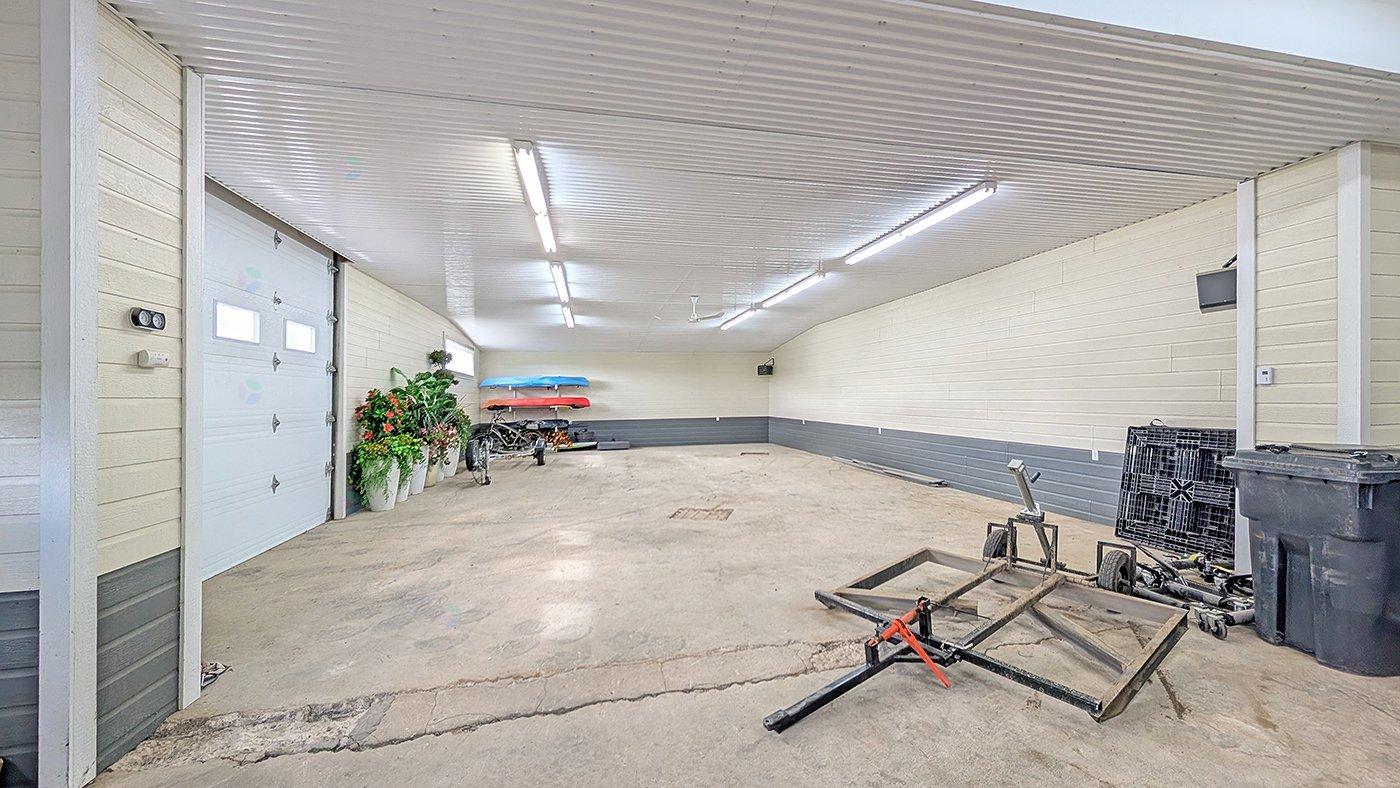 4221 Ch. Des Brises Property Photo 19