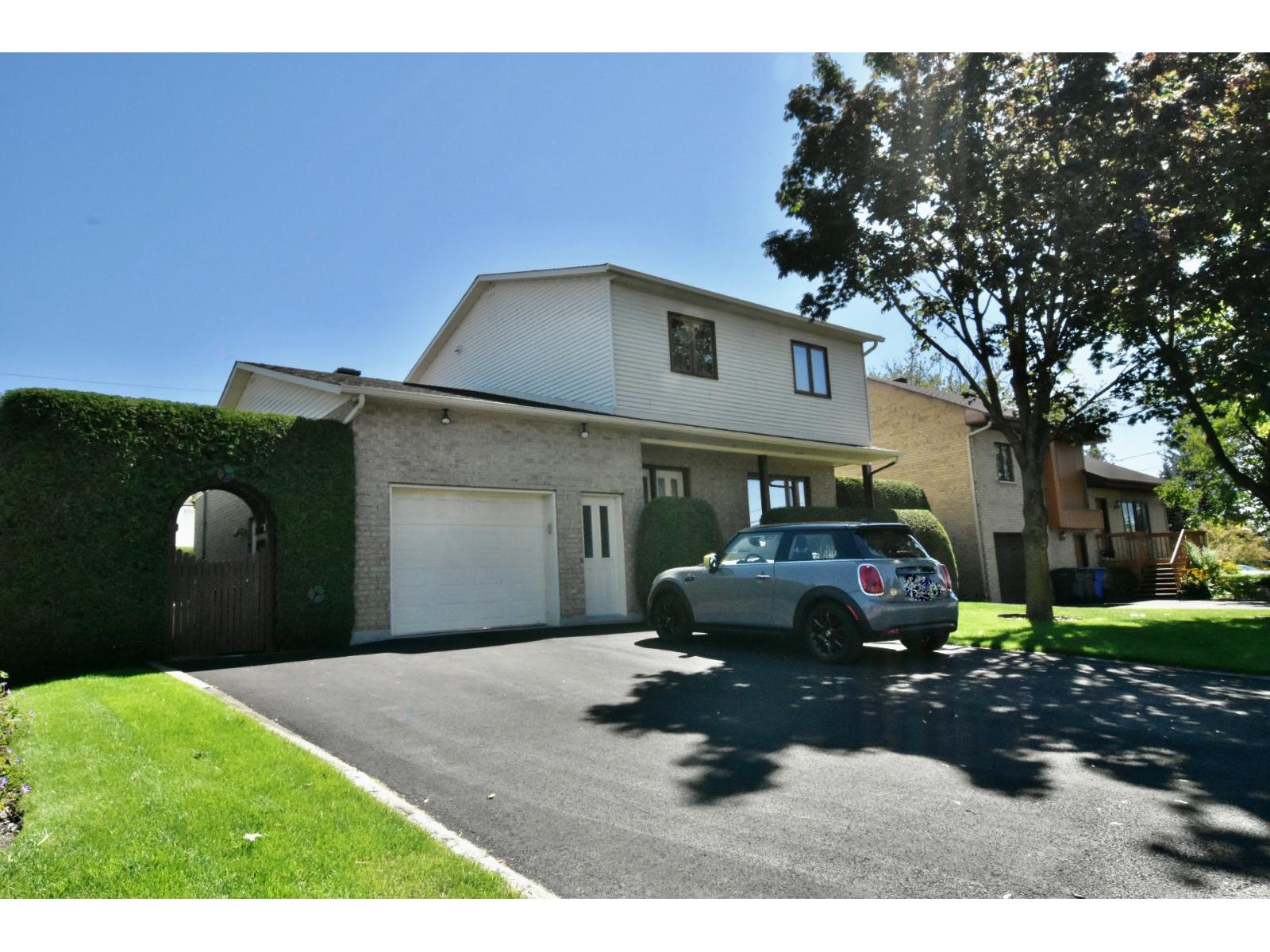 306 Rue Principale Property Photo 1