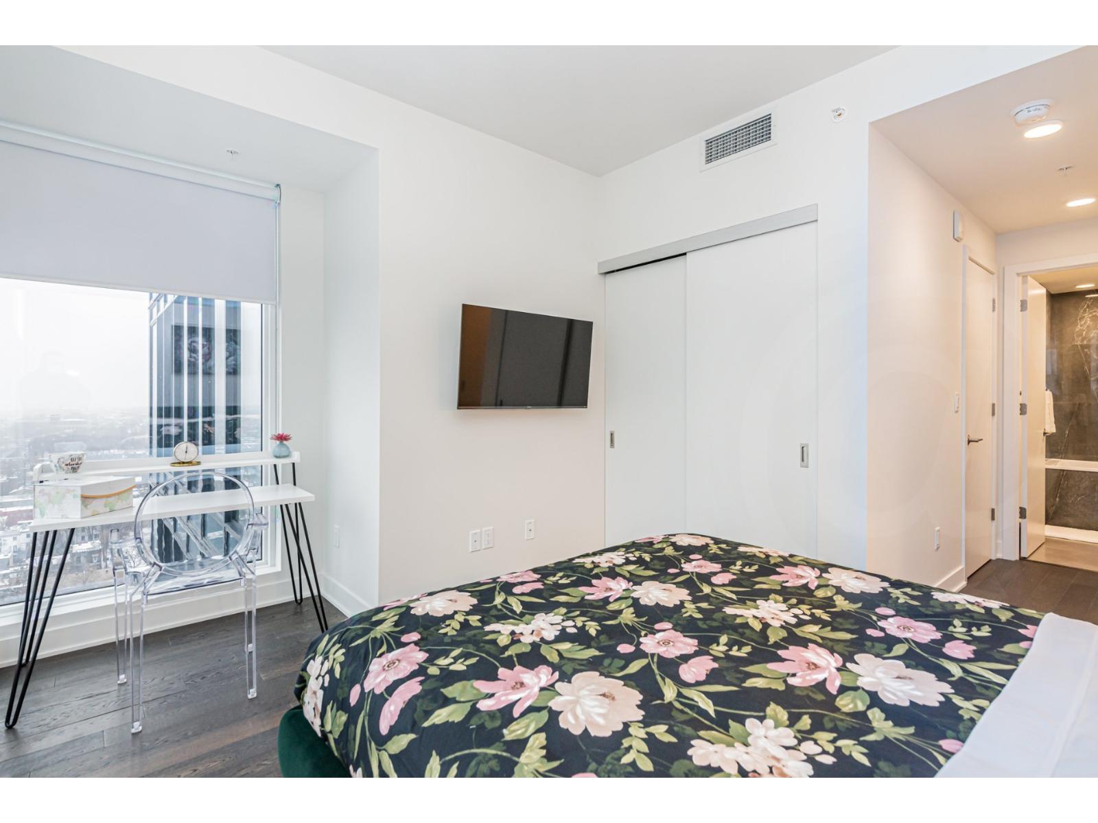 1288 Rue St-antoine O., #2302 Property Photo 30