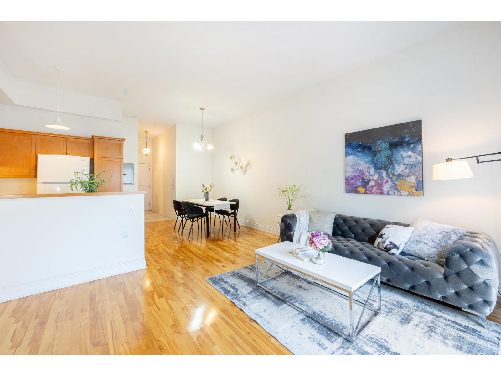 3730 Av. Carlton, #102 Property Photo 5