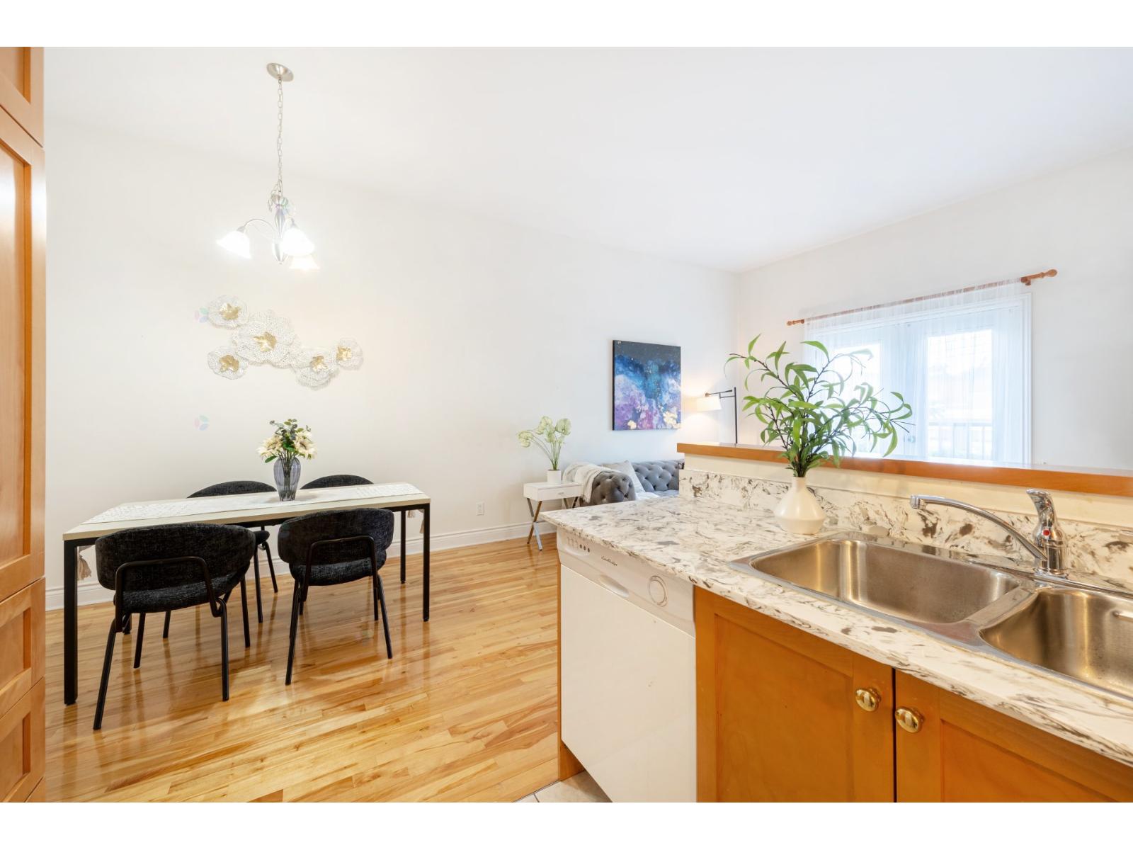 3730 Av. Carlton, #102 Property Photo 11