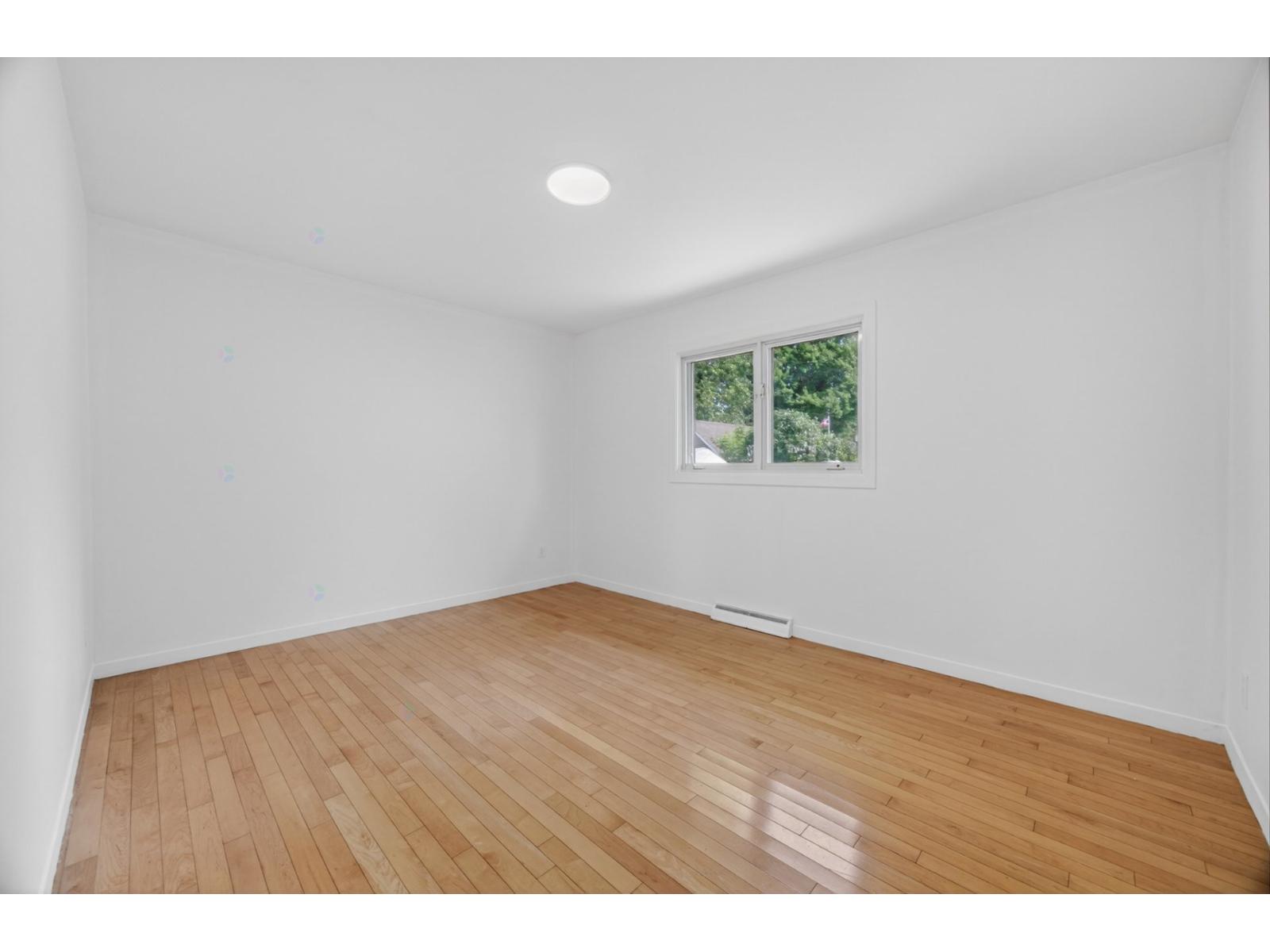 1004 Rue Filiatrault Property Photo 18