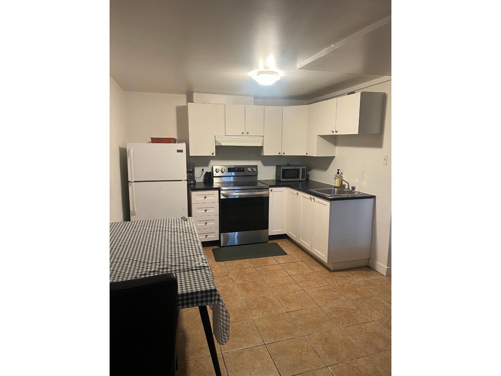 3545b Rue Jean-talon E. Property Photo 6