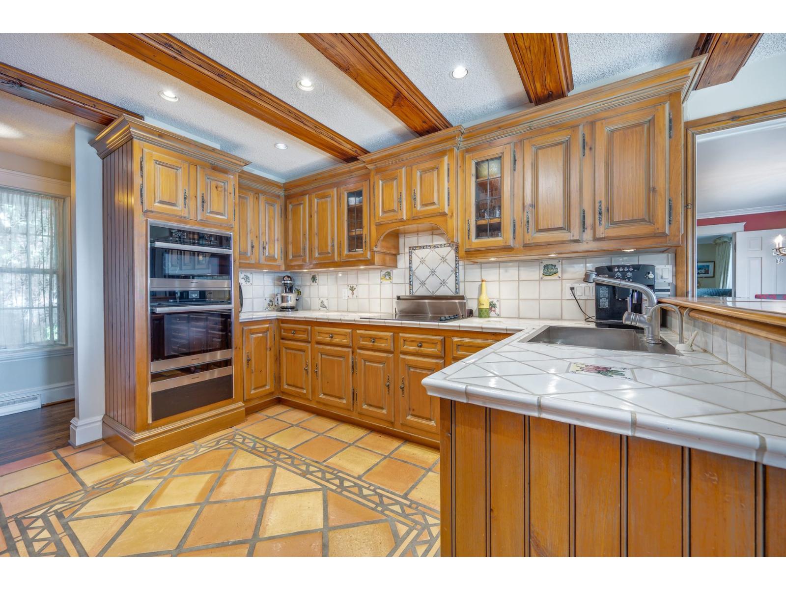 4 Garrison Lane Property Photo 11