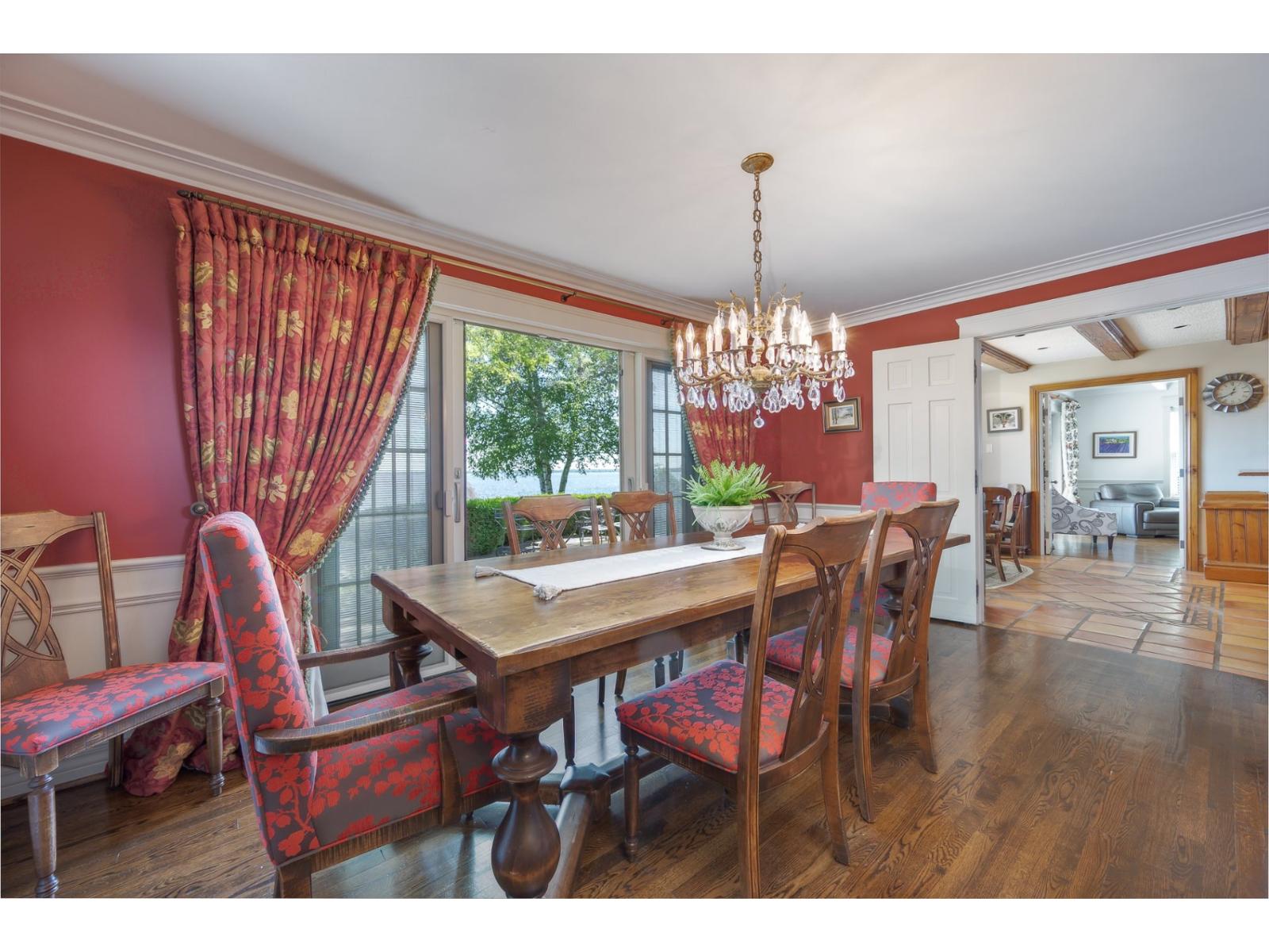 4 Garrison Lane Property Photo 18