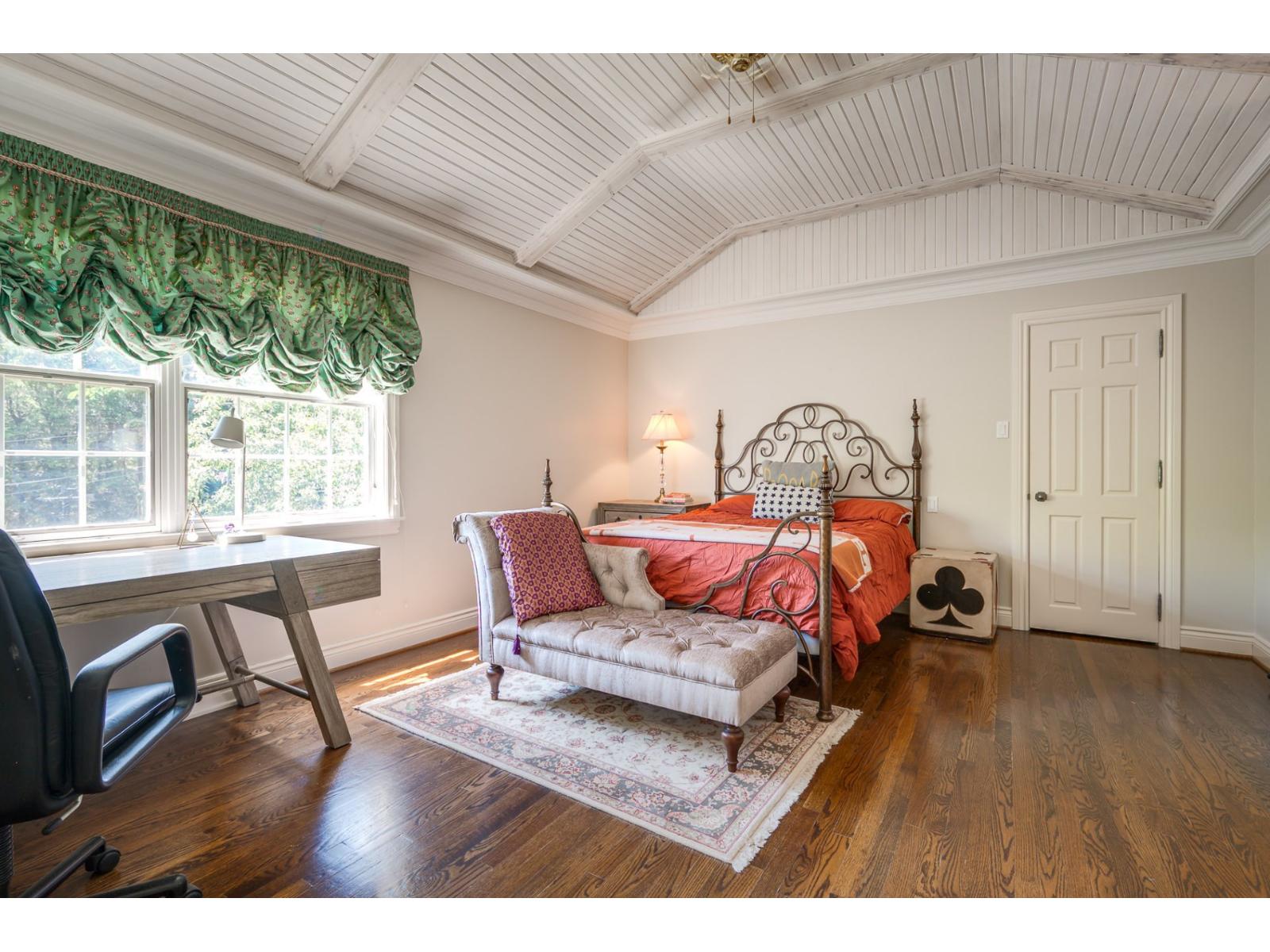 4 Garrison Lane Property Photo 31