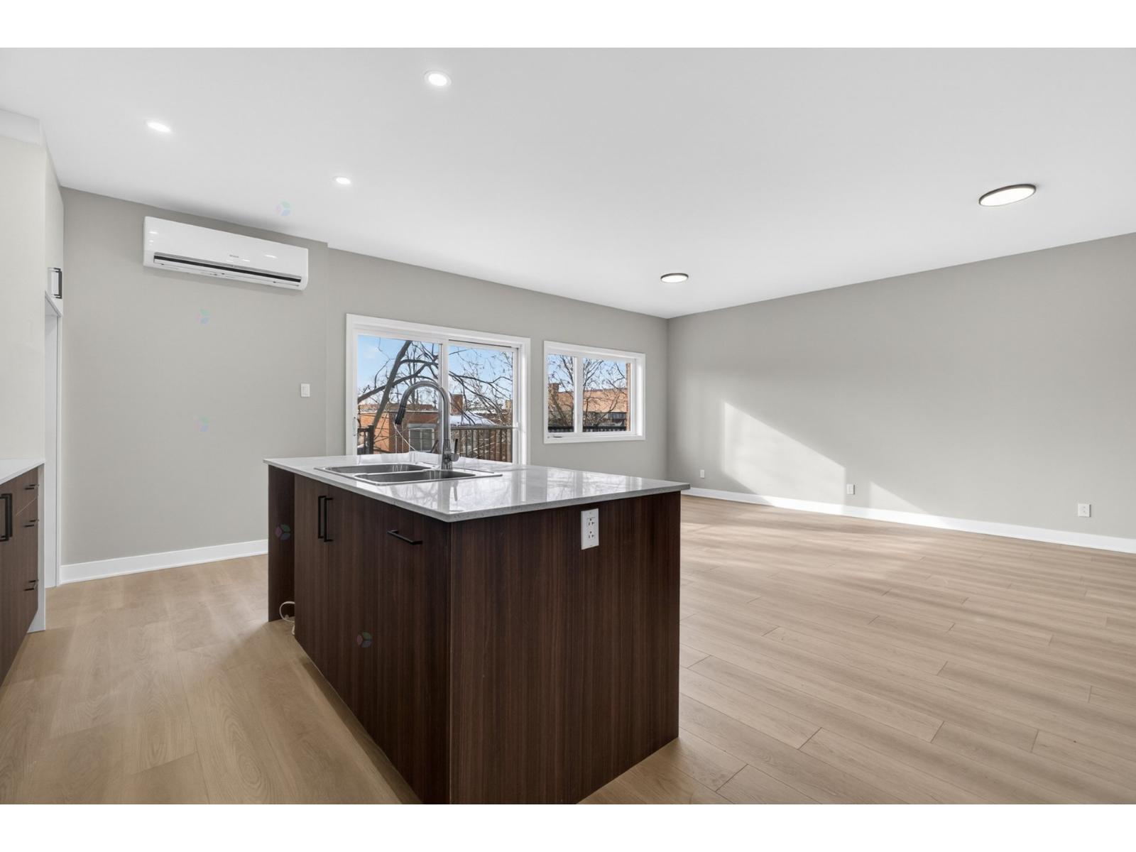 10468-10472 Av. Audoin Property Photo 7