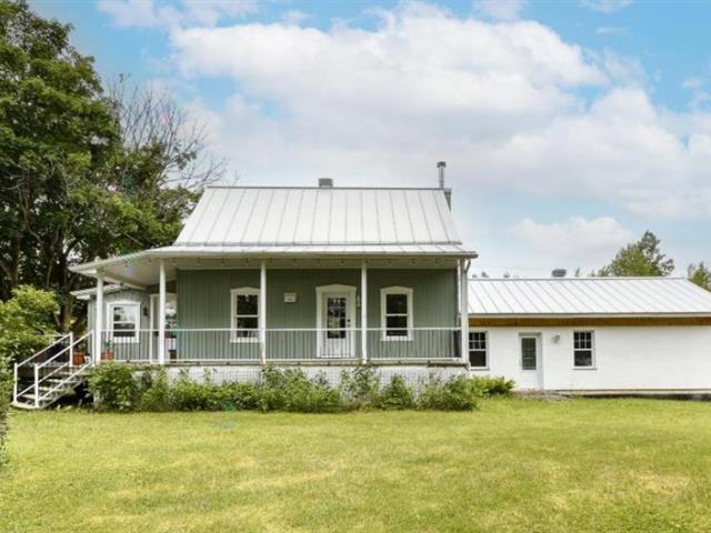 1041 Ch. White Property Photo 1
