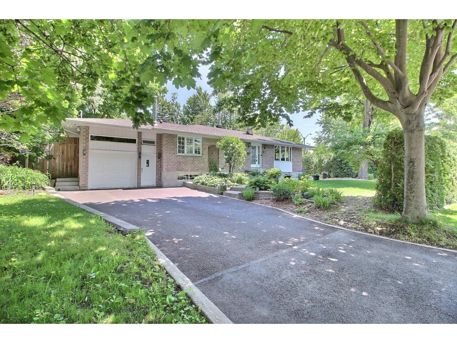 1330 Rue De Carillon Property Photo 1