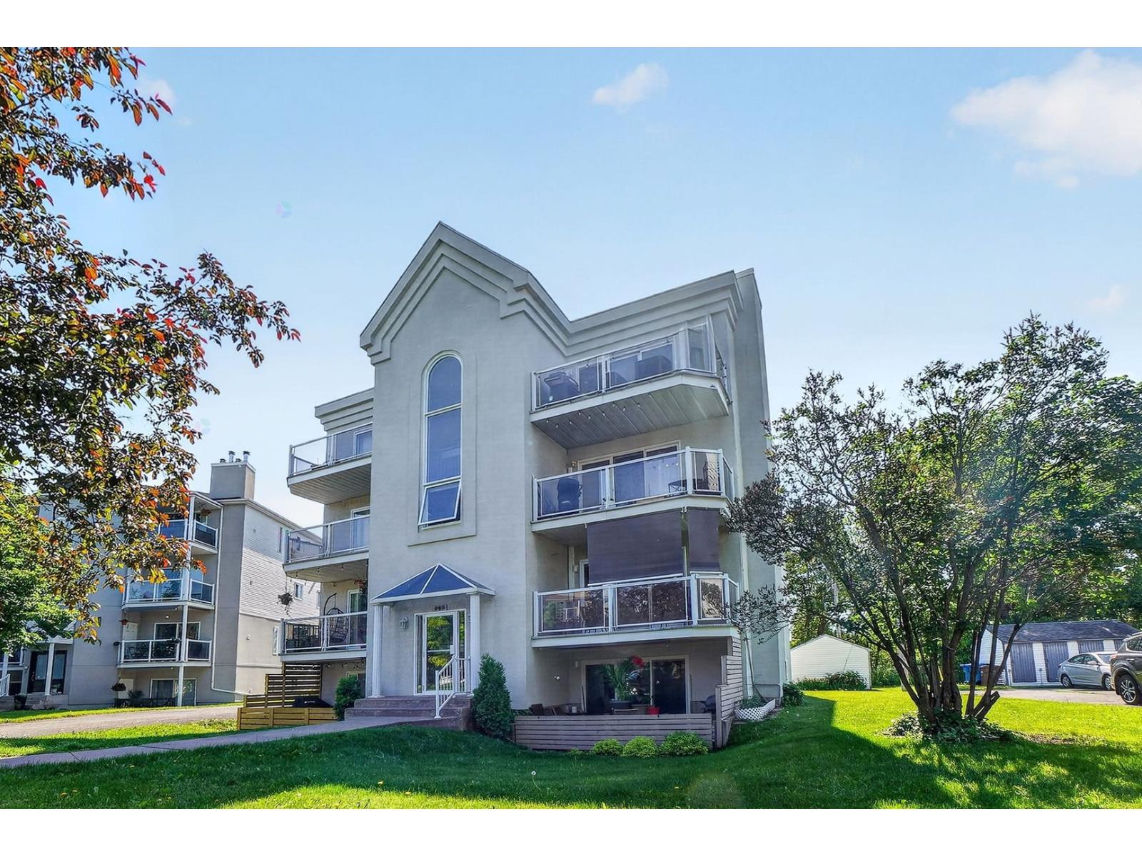 965 Rue Des Faucons, #302 Property Photo 3