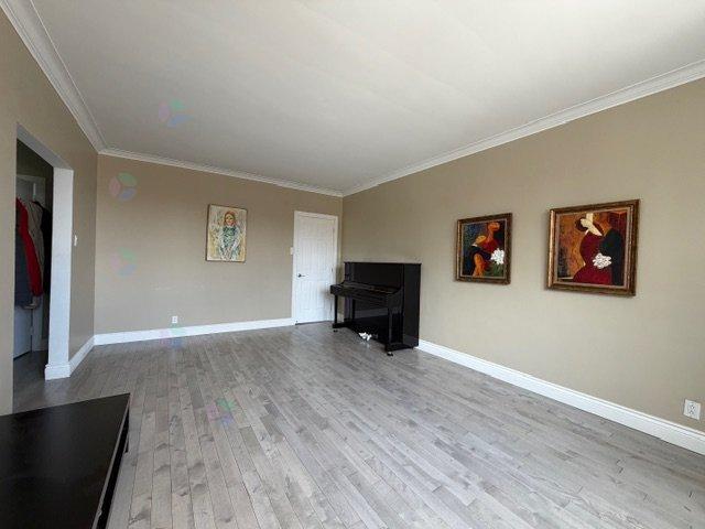 5872 Av. Mcshane Property Photo 5