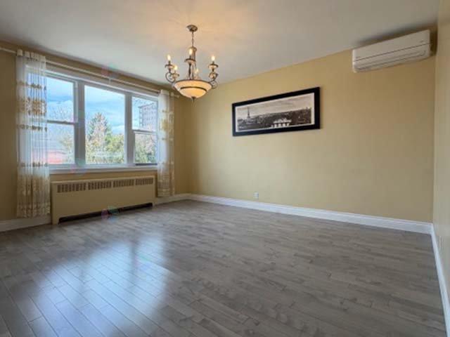 5872 Av. Mcshane Property Photo 7