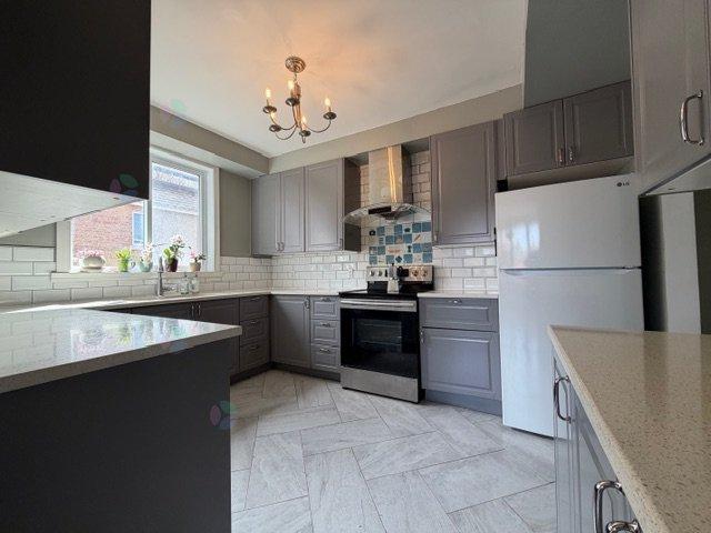 5872 Av. Mcshane Property Photo 8