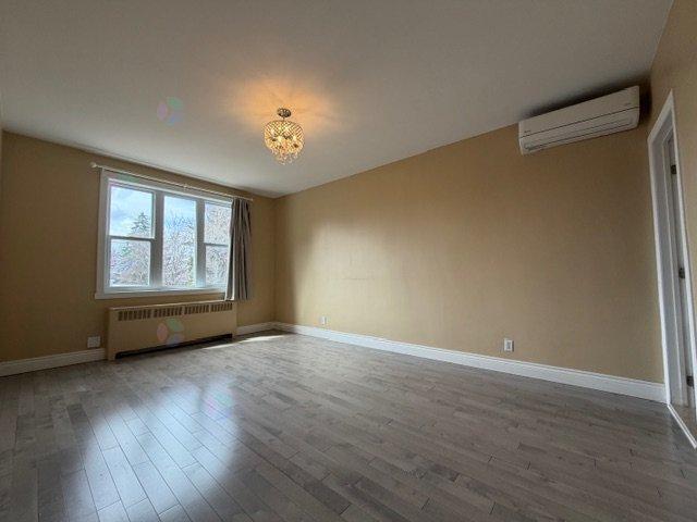 5872 Av. Mcshane Property Photo 11
