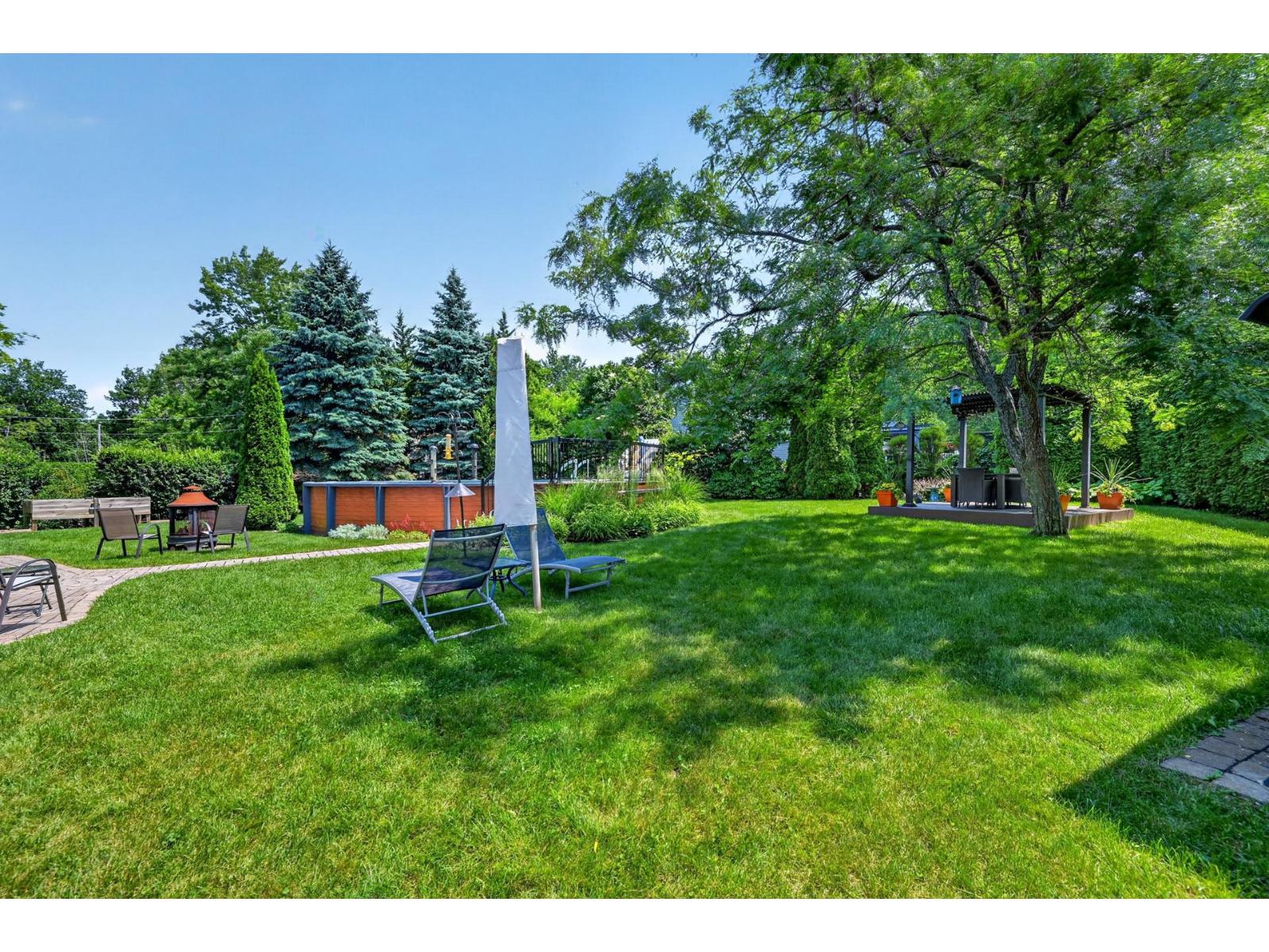 20 53e Avenue Property Photo 1