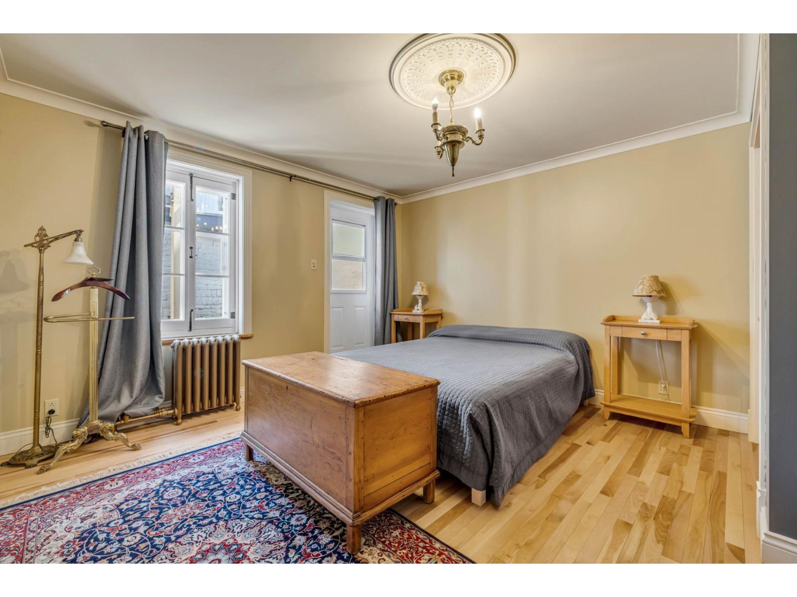 37z Av. Ste-geneviève Property Photo 18