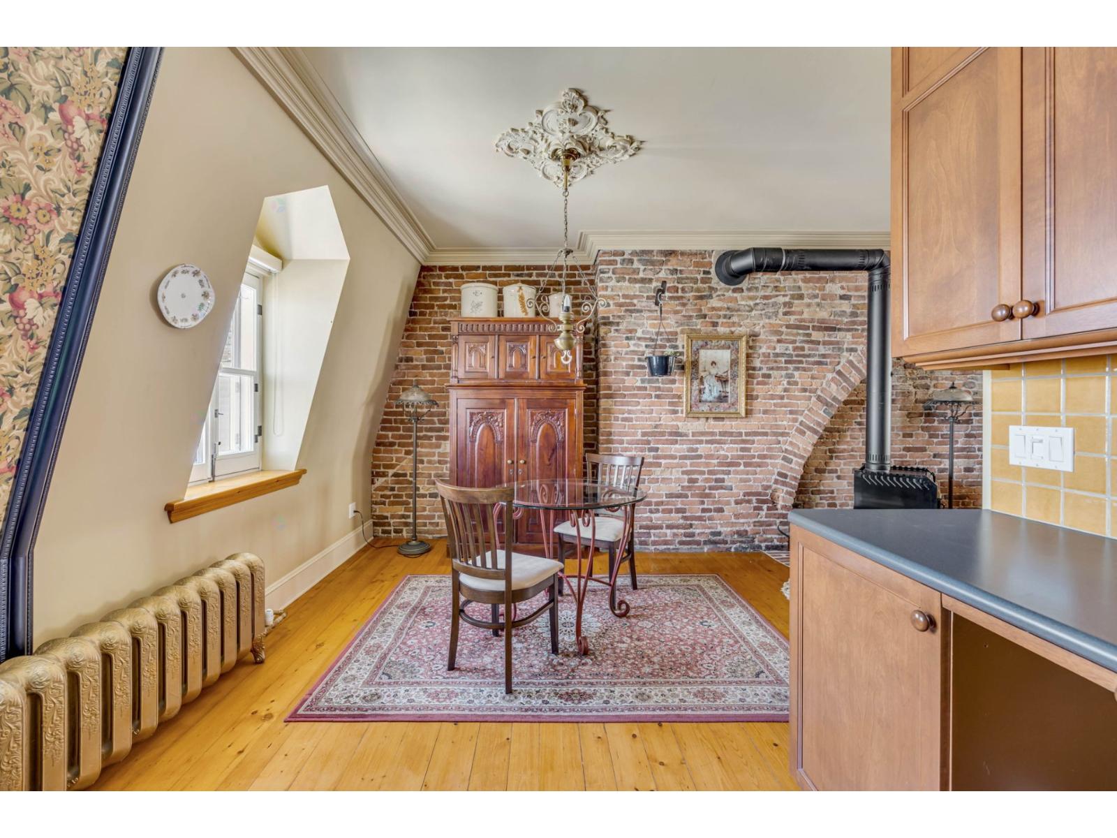 37z Av. Ste-geneviève Property Photo 21
