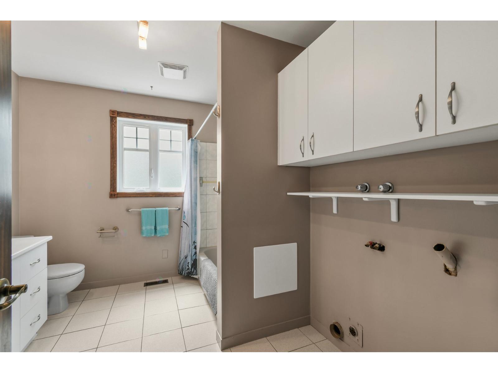 441 Rue De L'église S. Property Photo 13