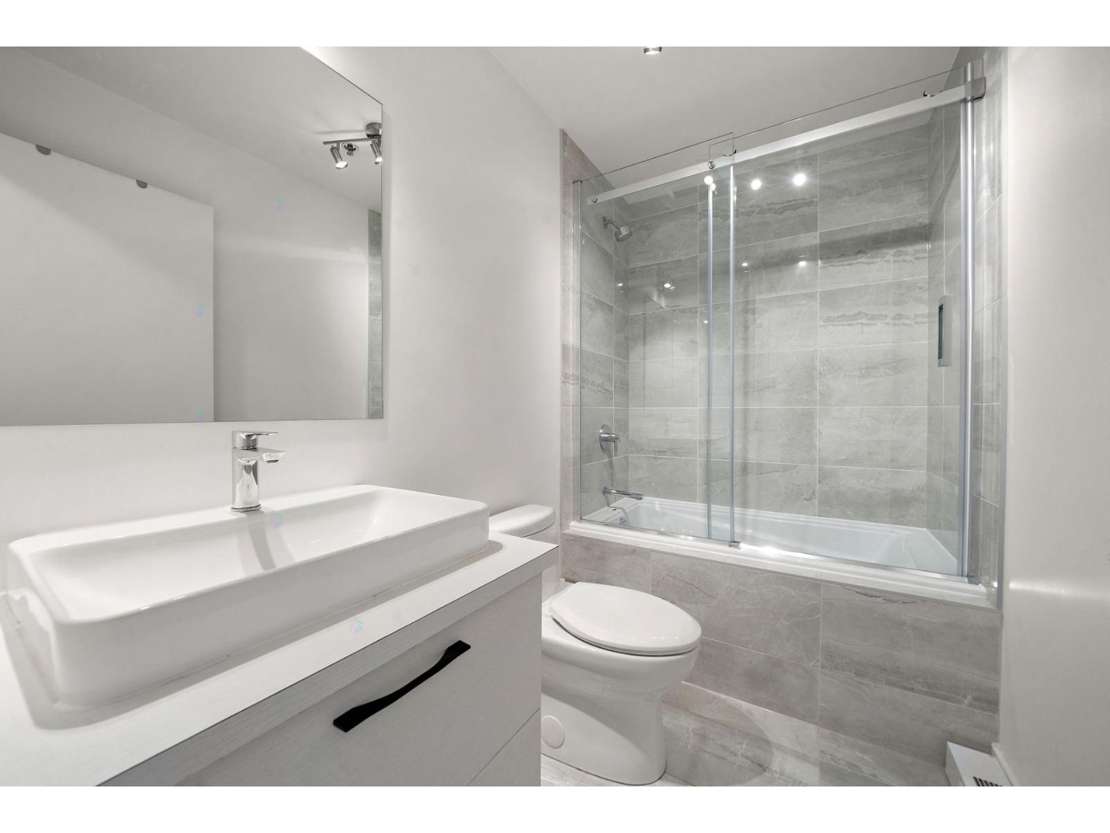 2355 Rue Wilfrid-reid, #210 Property Photo 17