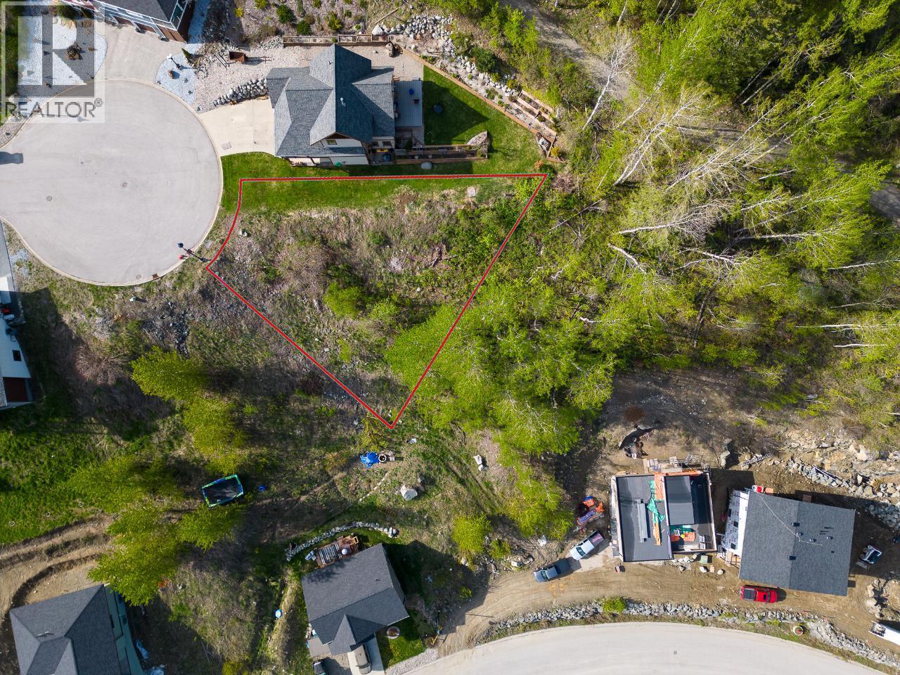 1021 Silvertip Road Property Photo 13