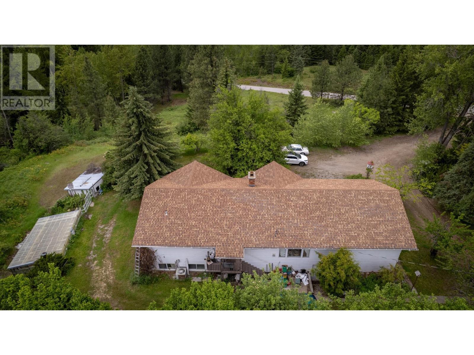 8870 Granby Road Property Photo 8