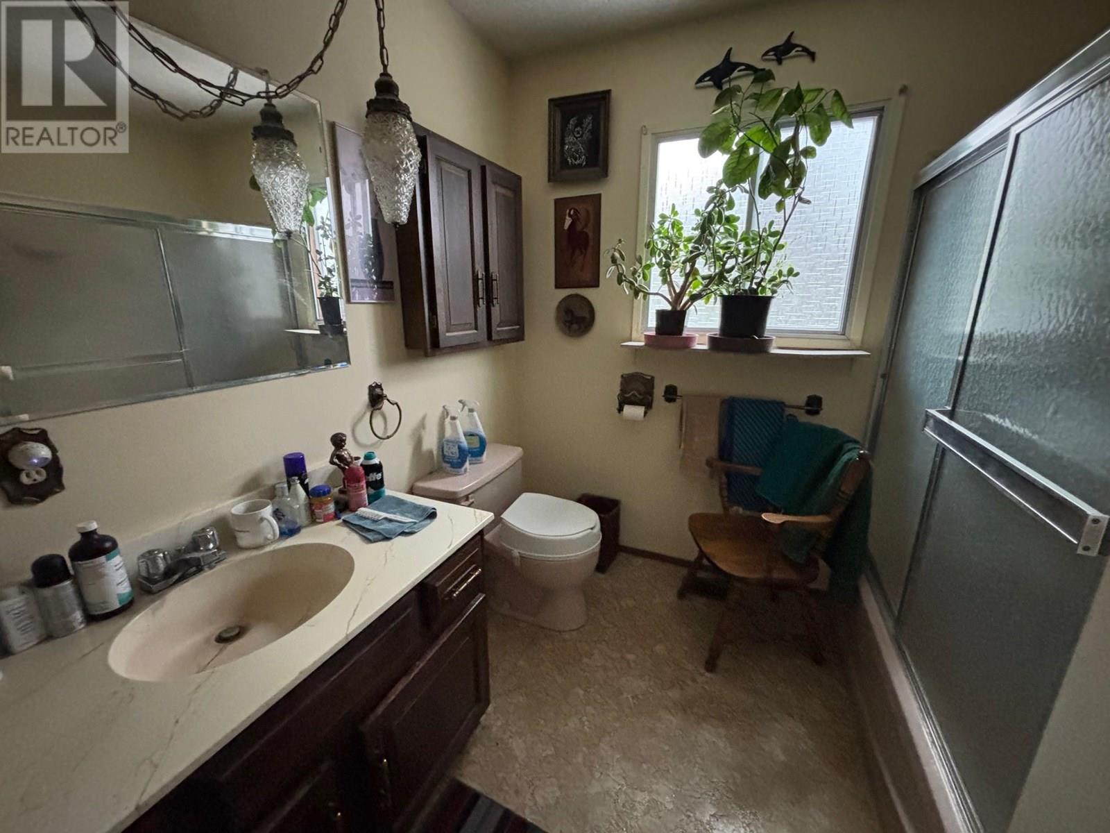 8870 Granby Road Property Photo 10