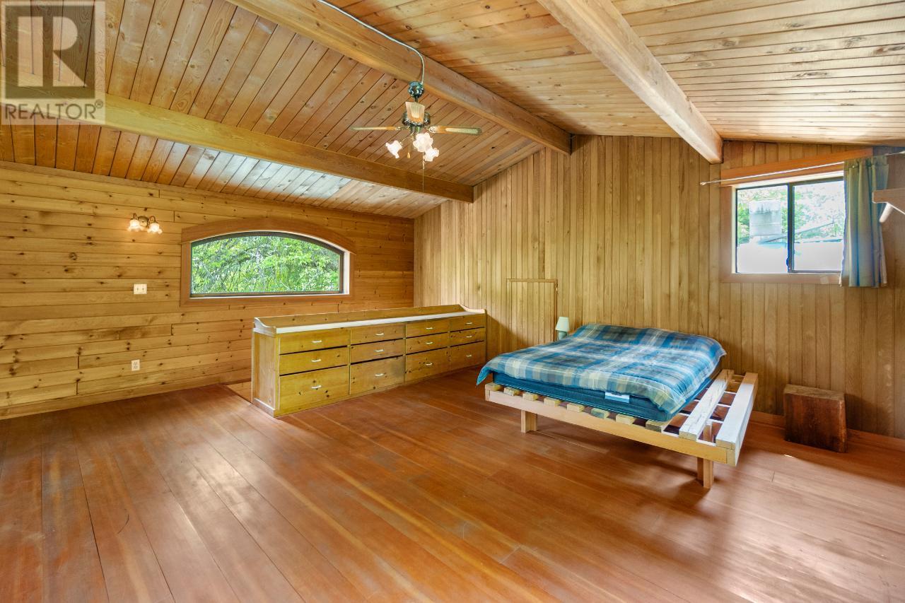 209 Lardeau River Road Property Photo 18