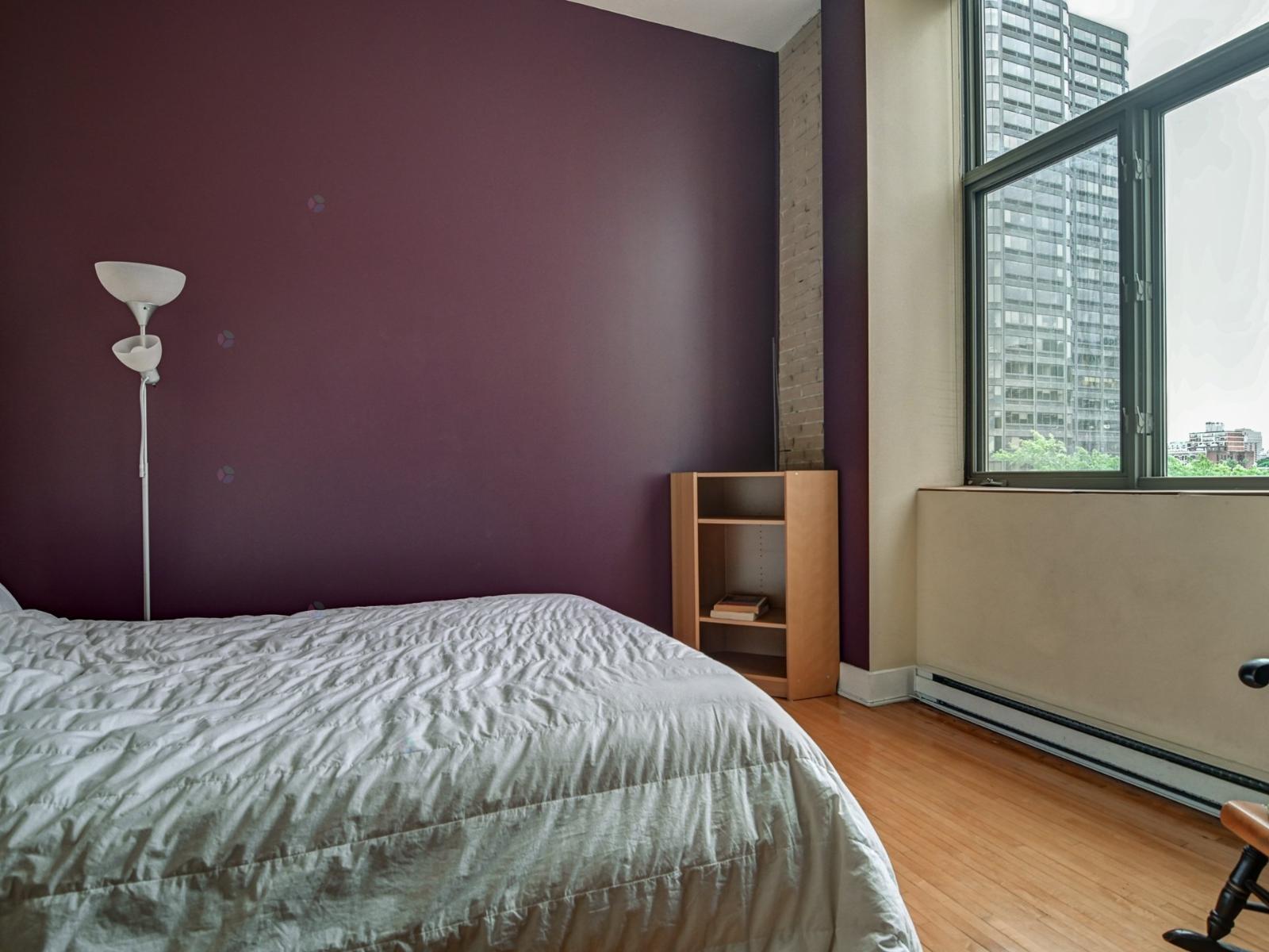 220 Av. Des Pins O., #320 Property Photo 12