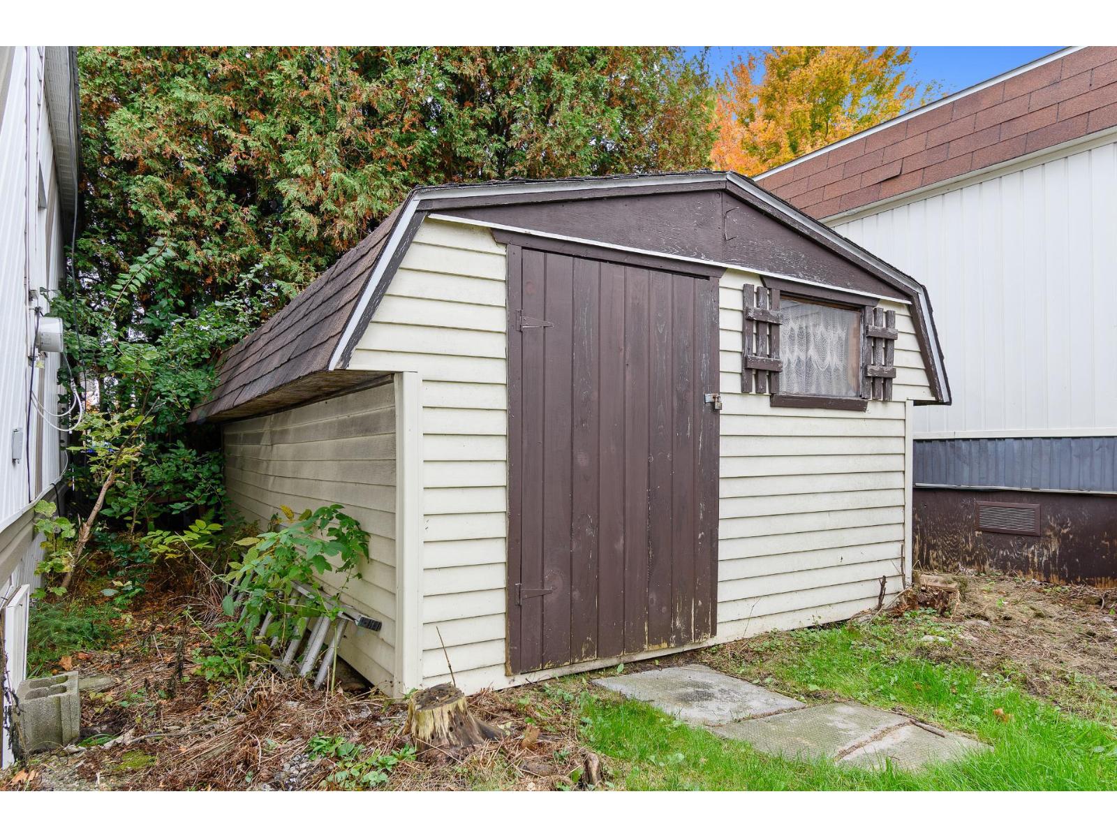 21 4e Avenue O. Property Photo 18