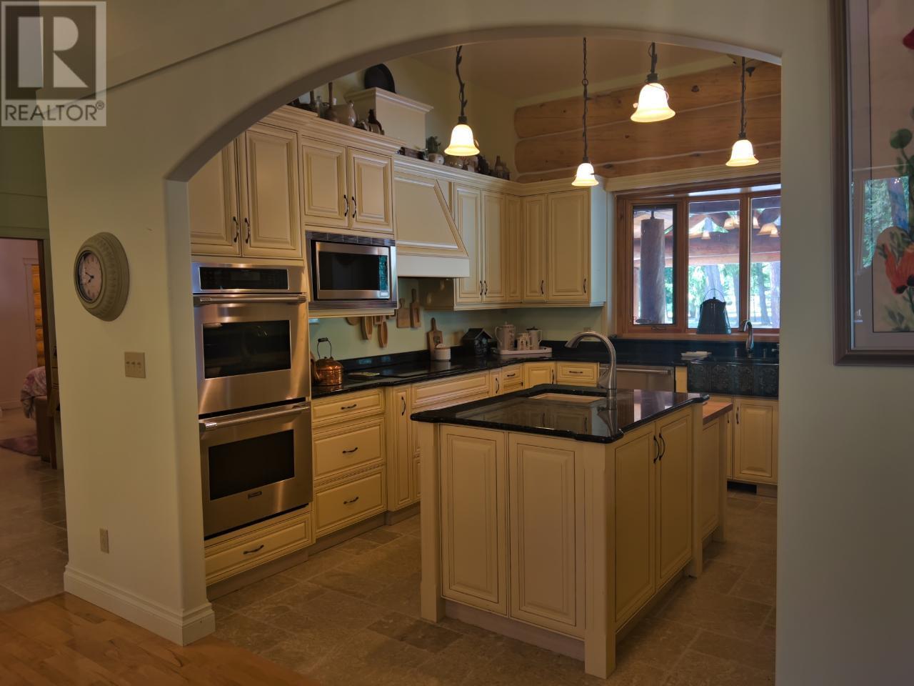 3775 Sylvester Road Property Photo 3