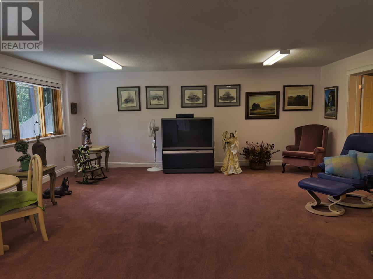 3775 Sylvester Road Property Photo 33