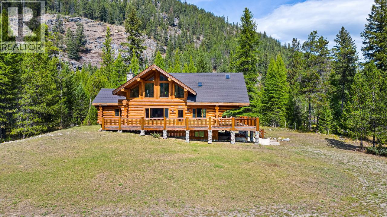 7602 95 Highway Property Photo 2