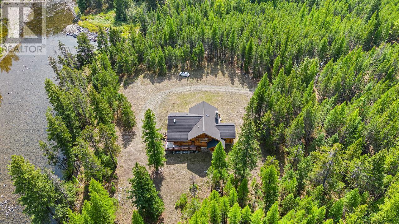 7602 95 Highway Property Photo 3