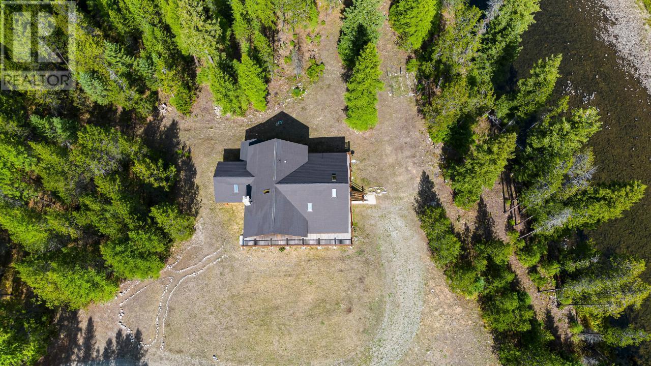 7602 95 Highway Property Photo 4