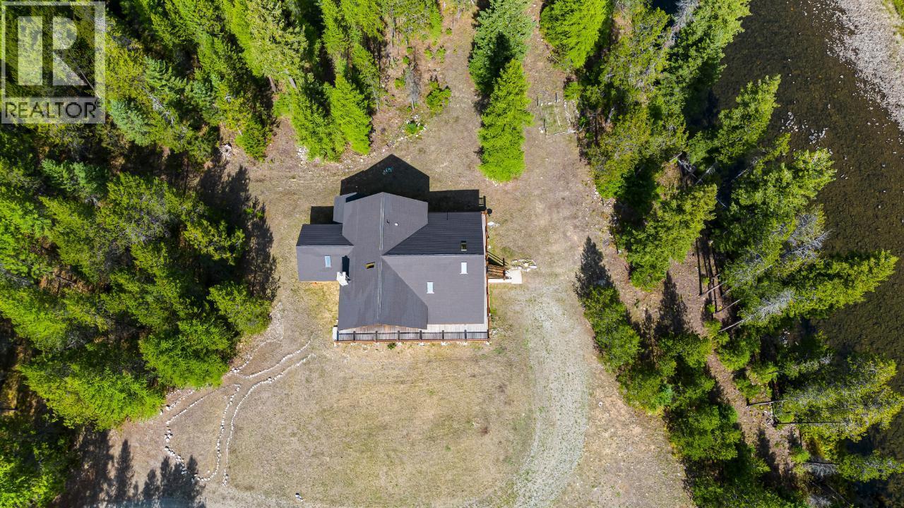 7602 95 Highway Property Photo 4