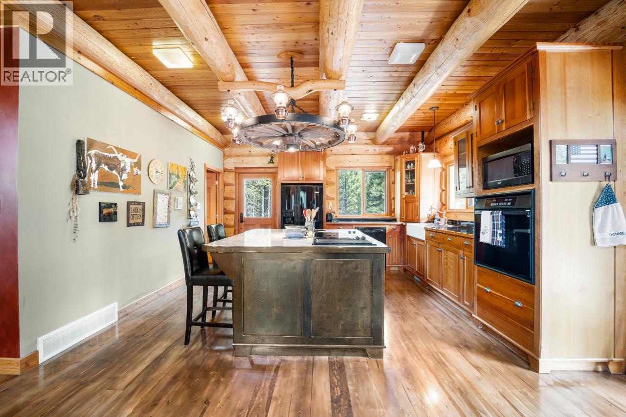 7602 95 Highway Property Photo 17