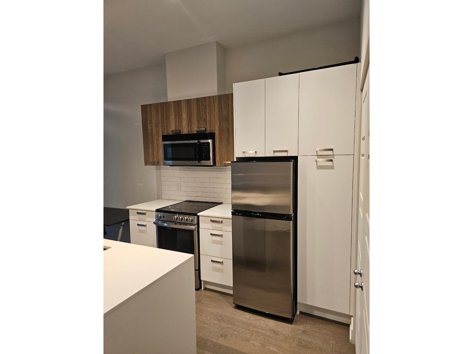 1900 Rue Émile-martineau, #206 Property Photo 1