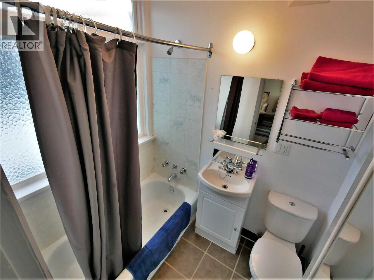 330 Columbia Avenue Property Photo 19
