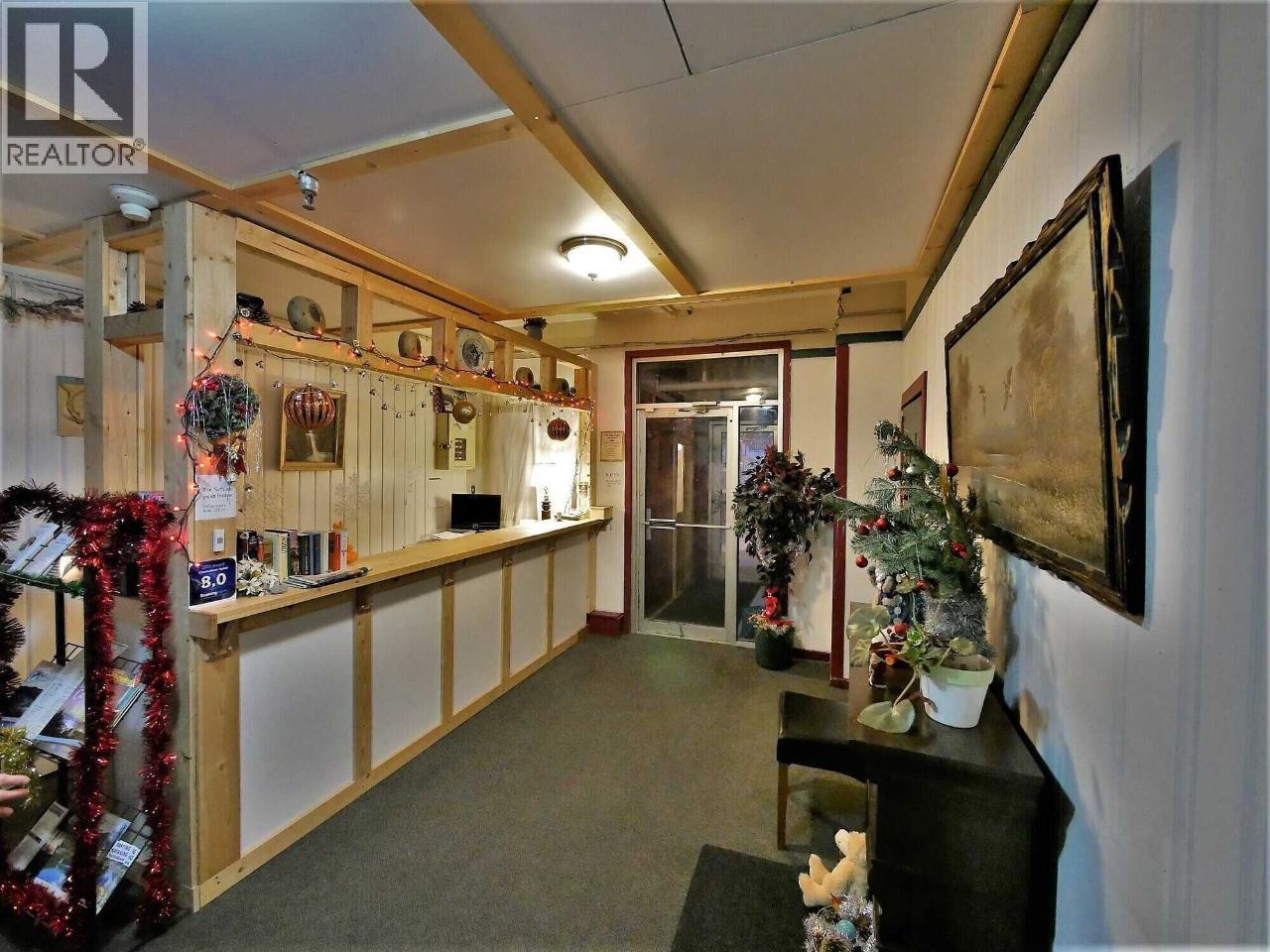 330 Columbia Avenue Property Photo 24