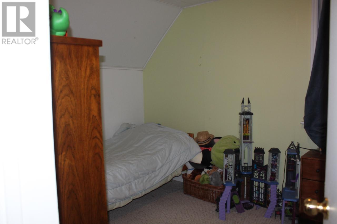 102 1st Avenue Property Photo 21