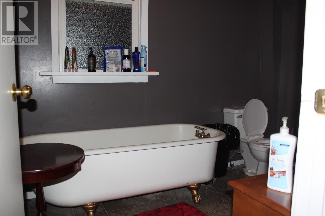 102 1st Avenue Property Photo 24