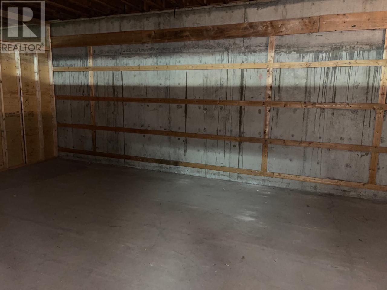 1221 7th Avenue Property Photo 8