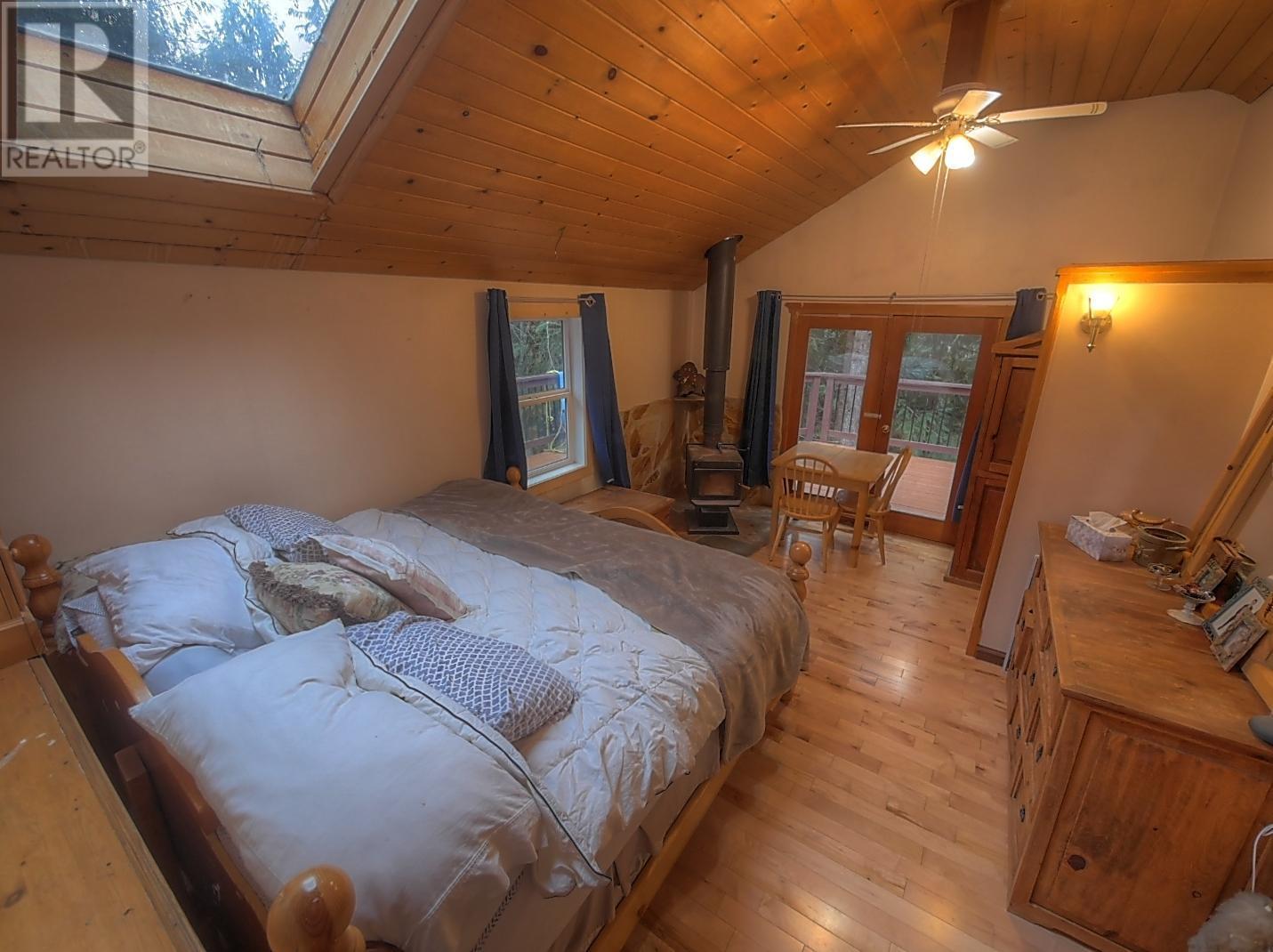 1608 Zwicky Road Property Photo 5